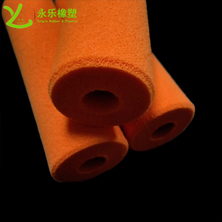 寶坻發(fā)泡硅膠管，耐高溫發(fā)泡硅膠管，阻燃發(fā)泡硅膠管